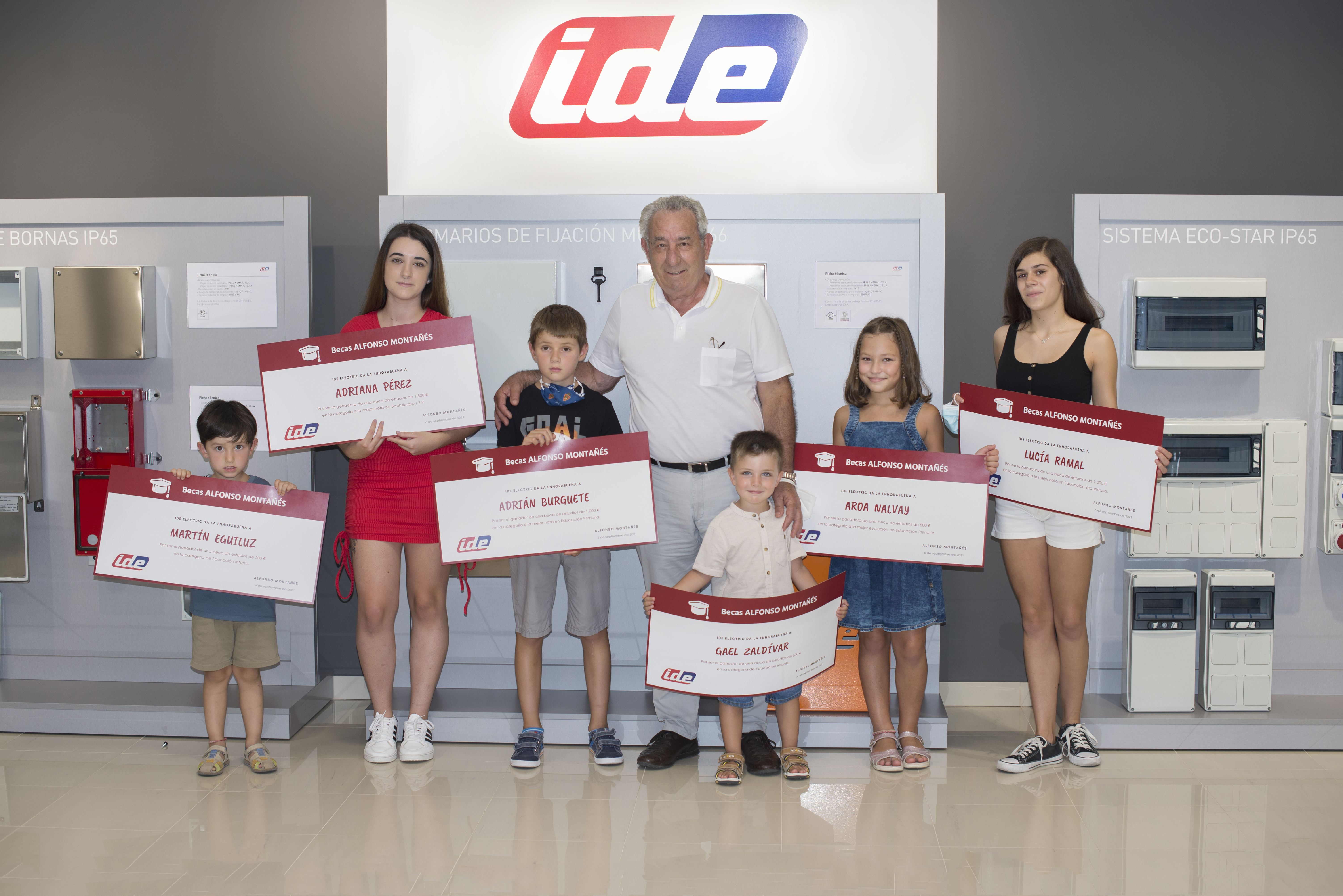 BECAS 2020-21