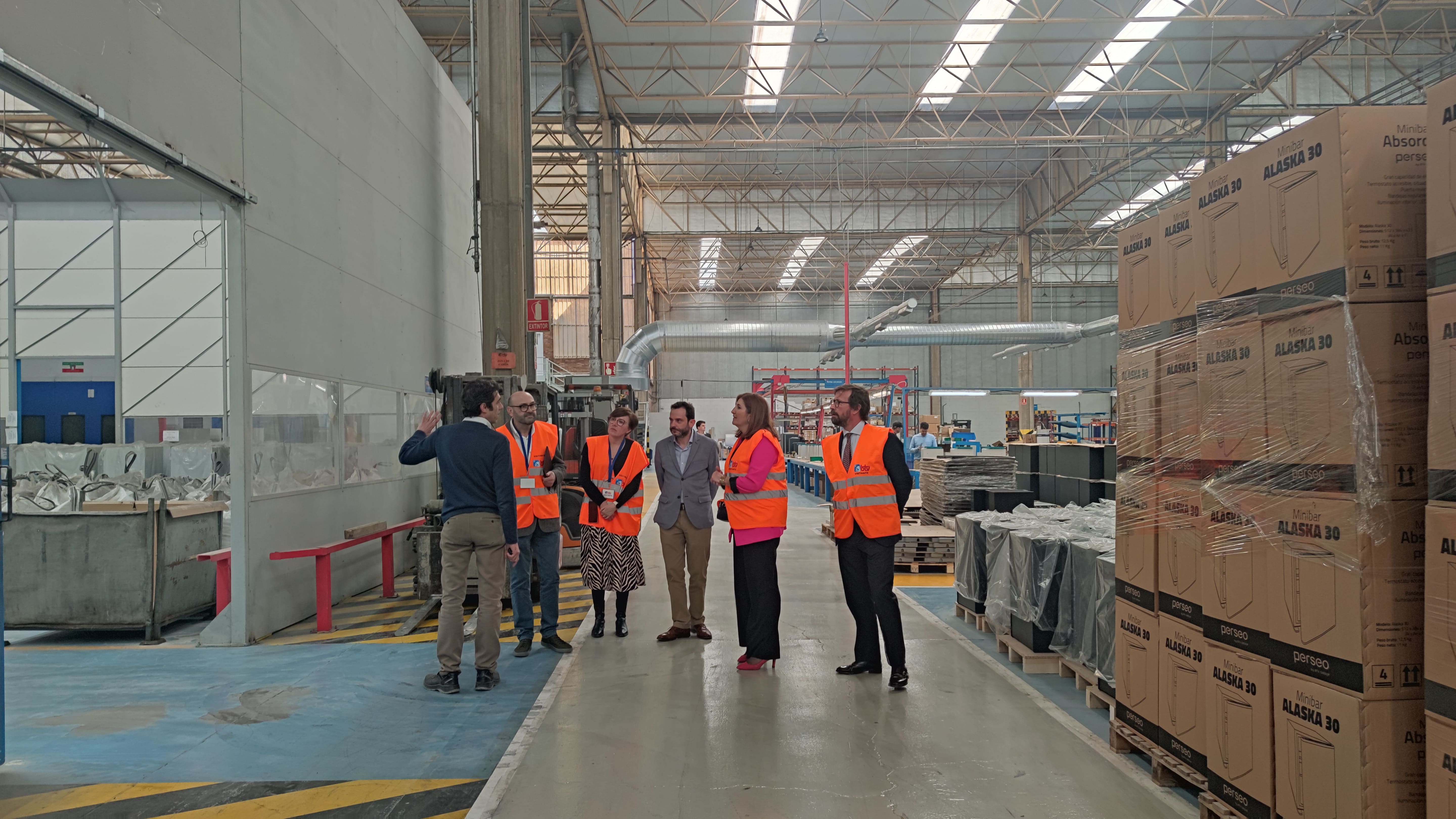 Visita a la fábrica de BTV en la Puebla de Alfindén