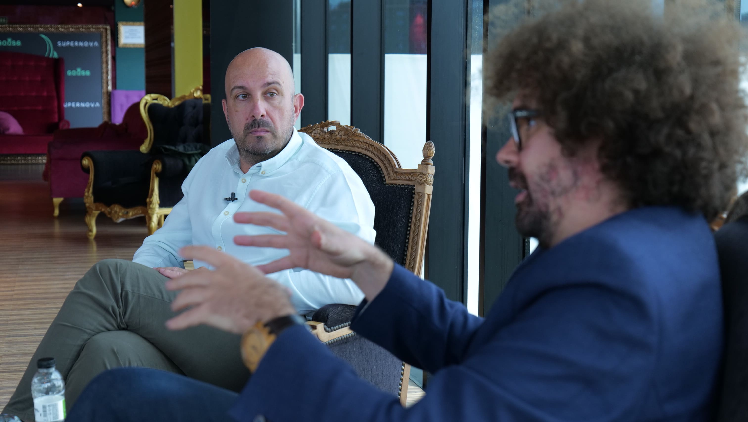 Pablo Pérez, Itainnova, y Antonio León, Etiqmedia Antonio León de Etiqmedia y Pablo Pérez charlan en Aura sobre logística, tecnología e inteligencia artificial