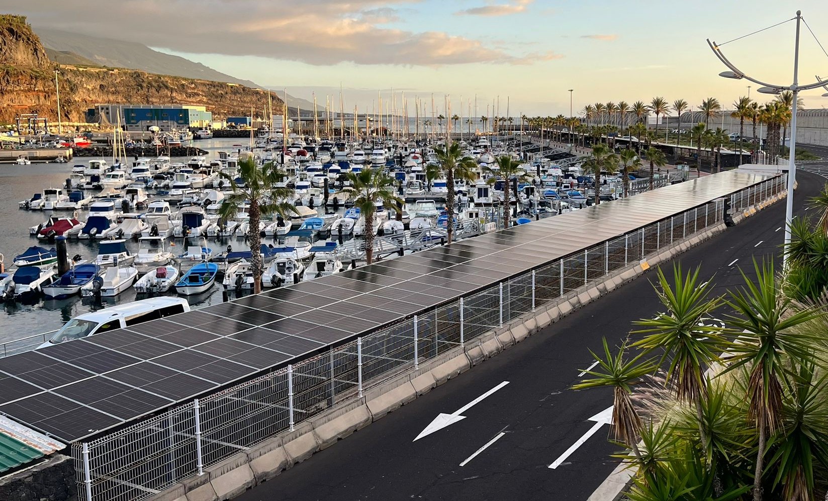 IASOL evitará la emisión de más de 45 toneladas de CO₂ al año en el Puerto de Tazacorte (La Palma)