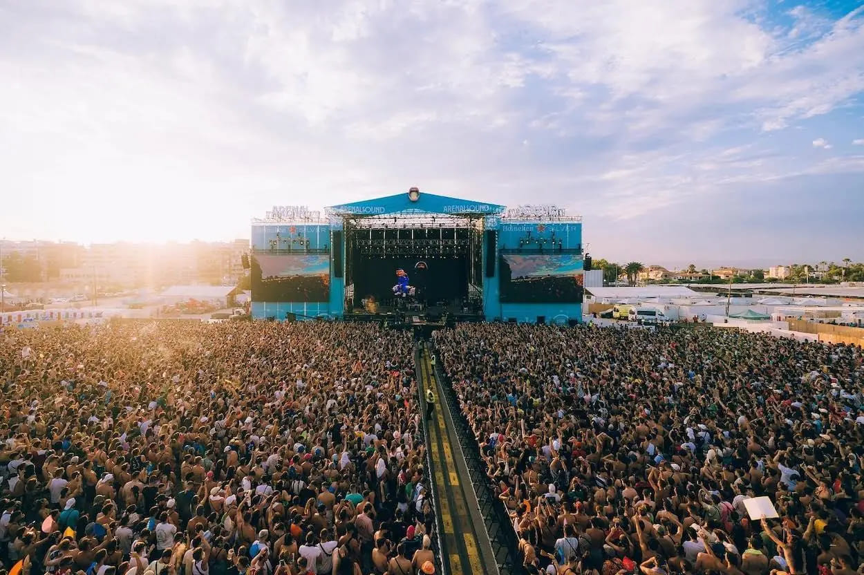 Nortempo lanza el “trabajo del verano”: 1.000 euros por ir a festivales con acompañante