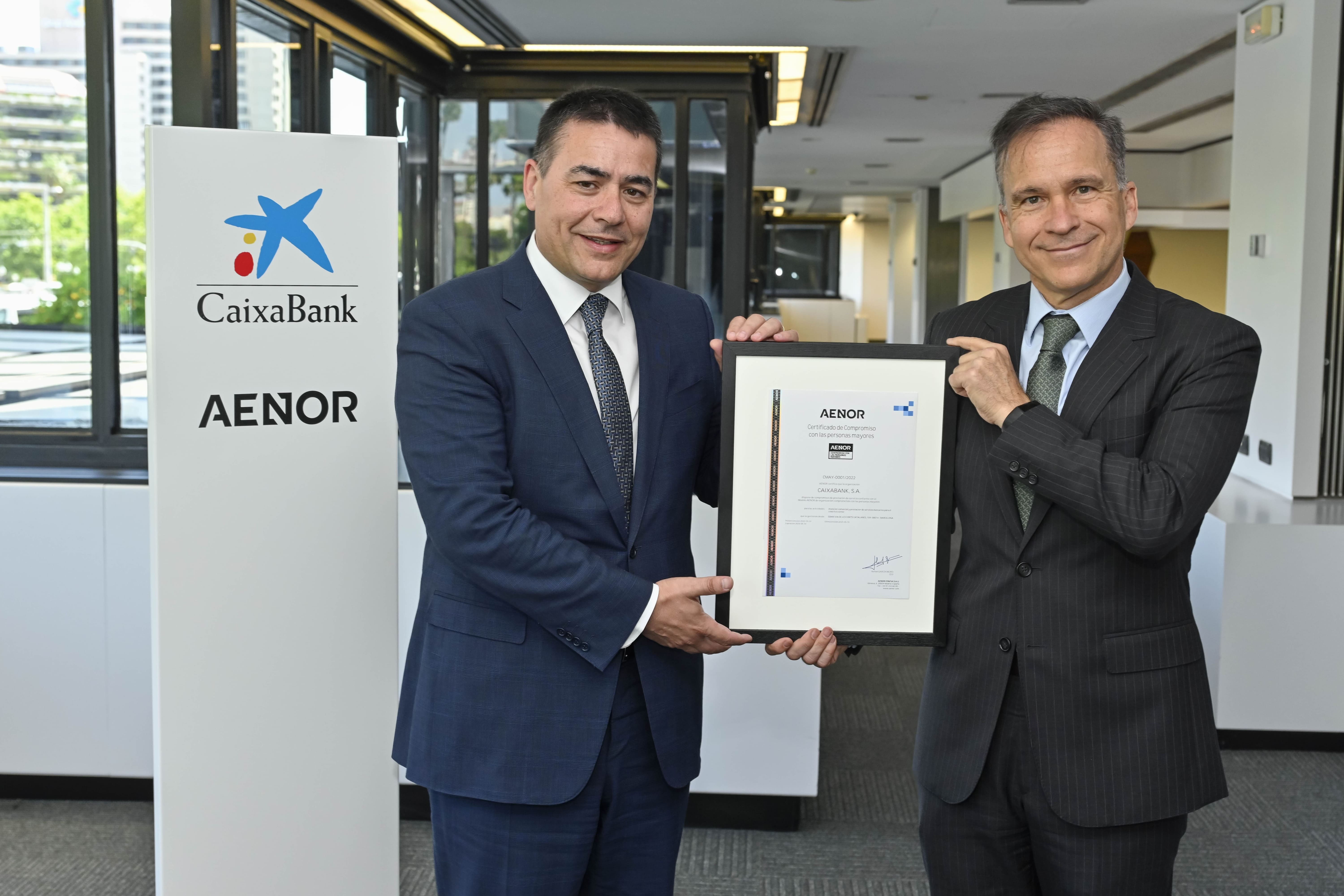 Fotos-Renovación-Certificación-AENOR-9-1-1 (1) (1)
