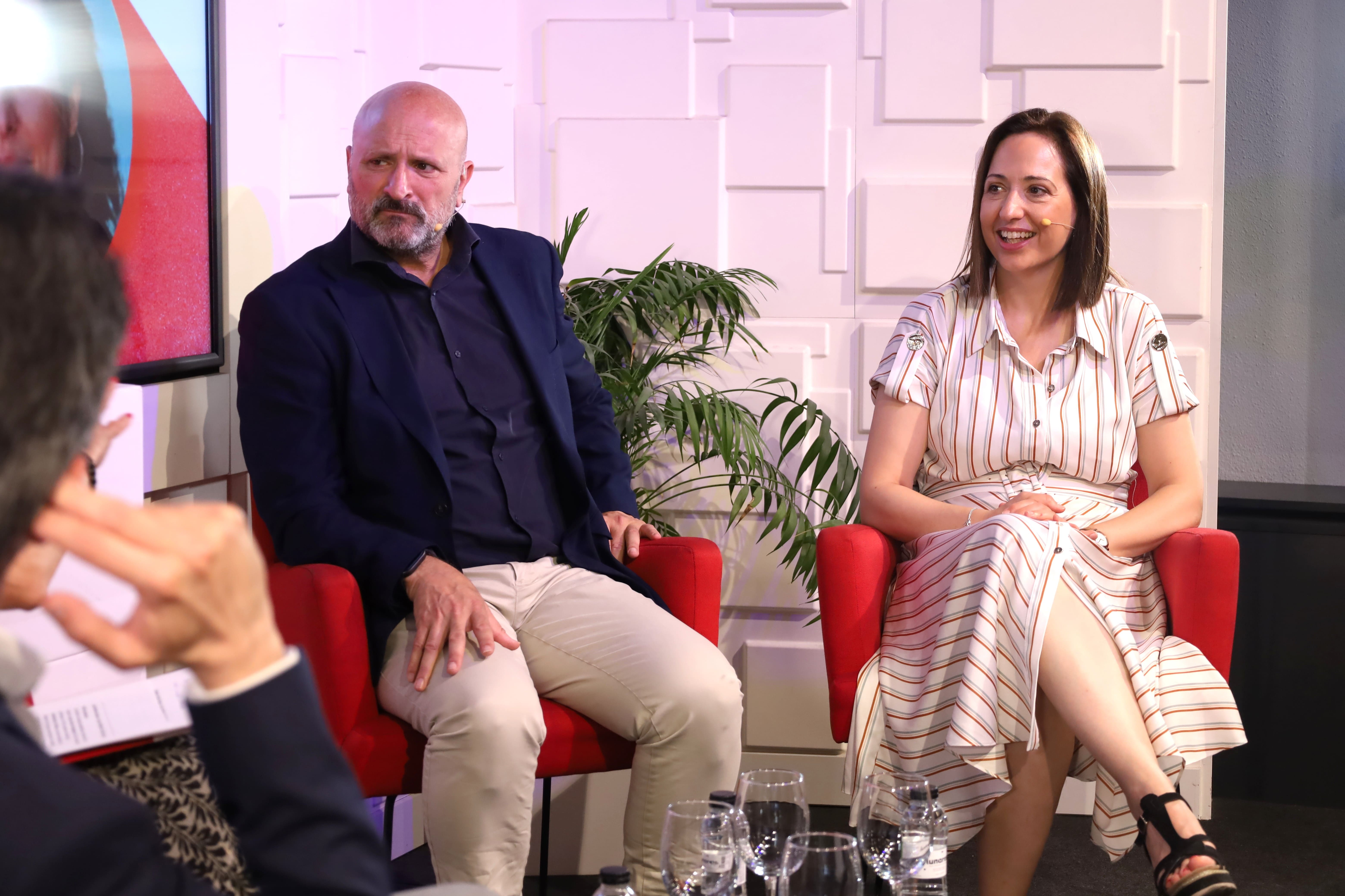 Conocemos más sobre Mendo & Callao Legal junto a sus socios fundadores, Julio Mendo y Carmen Callao, en esta Mesa Abierta del Club Cámara Zaragoza.