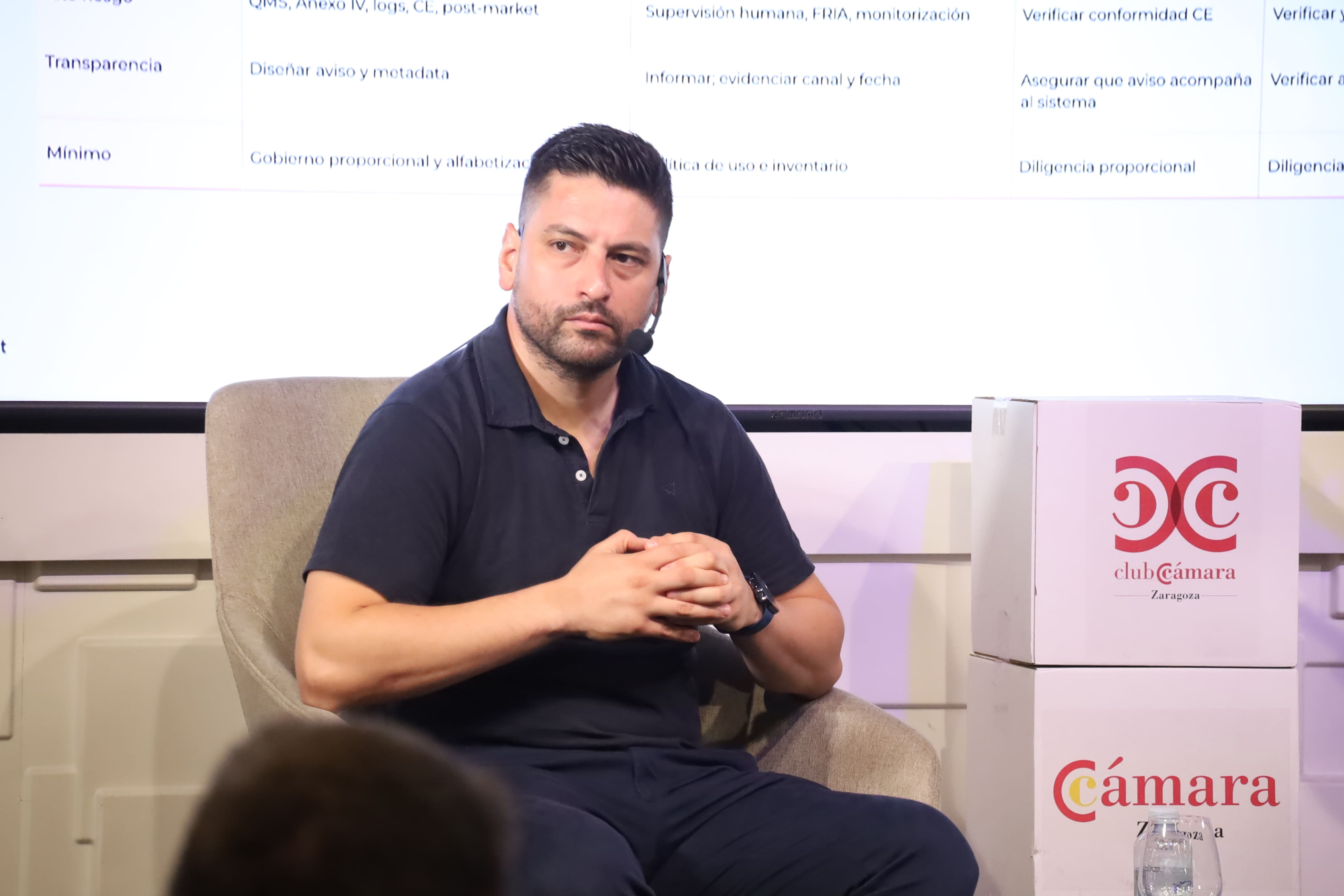 Analizamos las implicaciones del Reglamento Europeo de Inteligencia Artificial (AI Act) en este Canal Expositivo organizado por Golive.