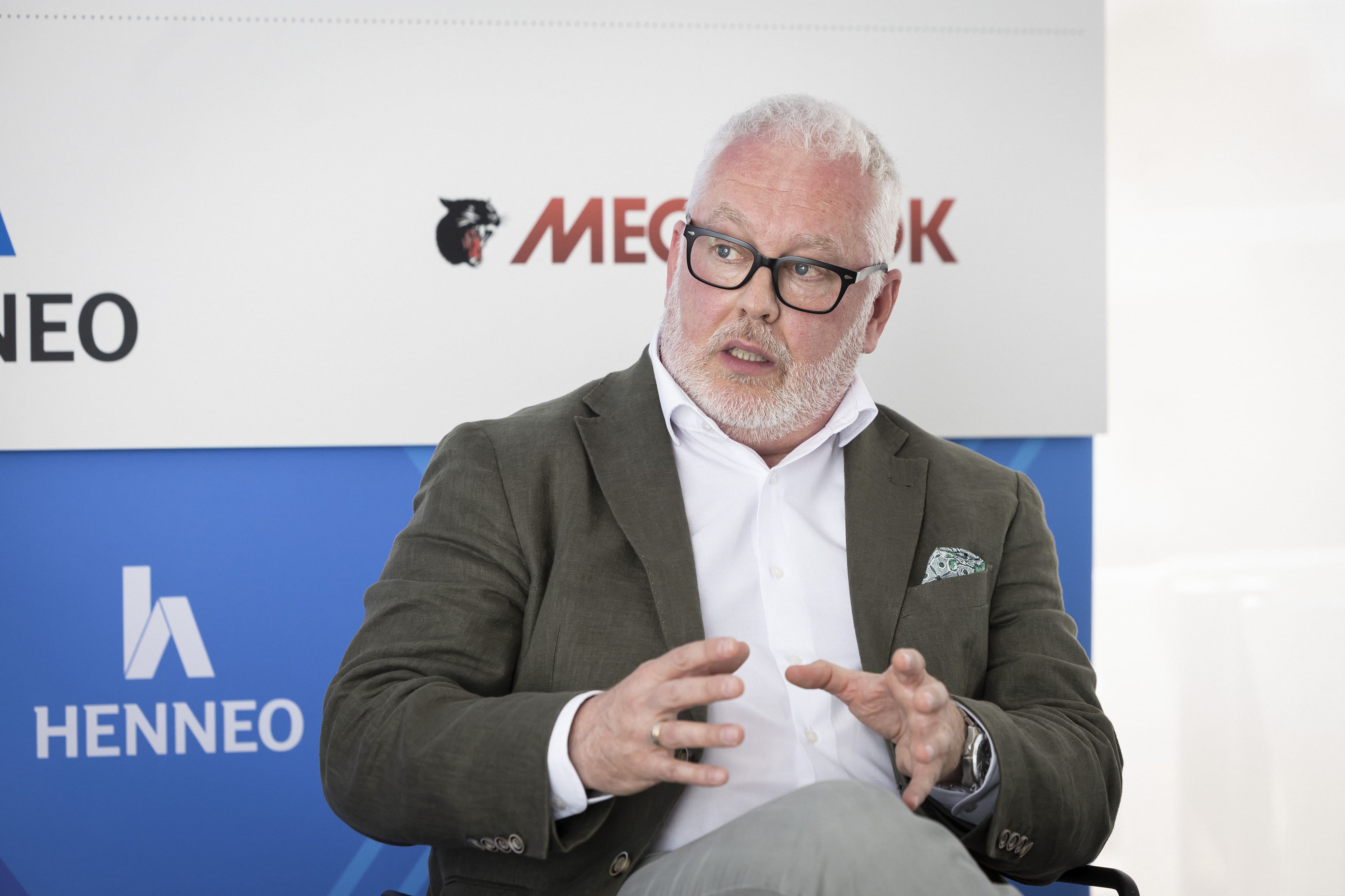 Megablok y HENNEO debaten sobre cómo será la instalación deportiva del futuro
