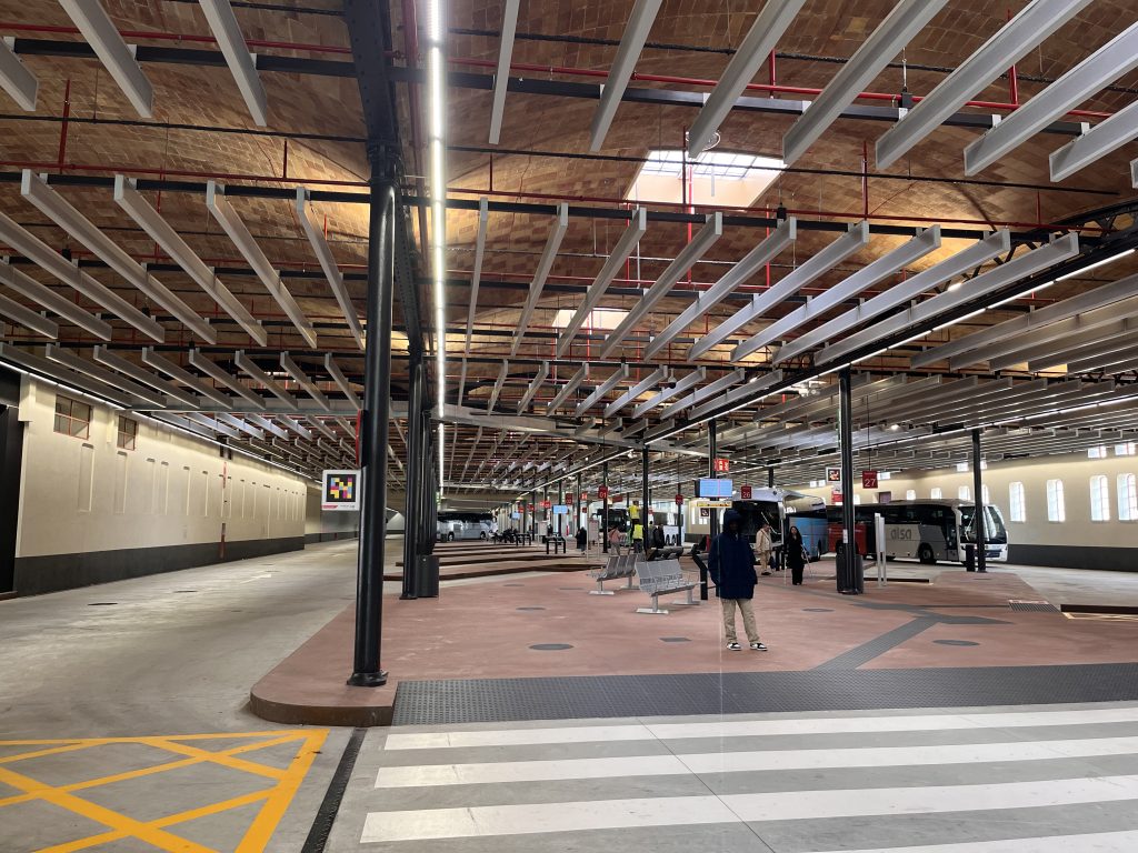 Implaser ha sido fundamental en el proyecto de la nueva estación de autobuses de Lleida, gestionado íntegramente el proyecto de los códigos NaviLens.