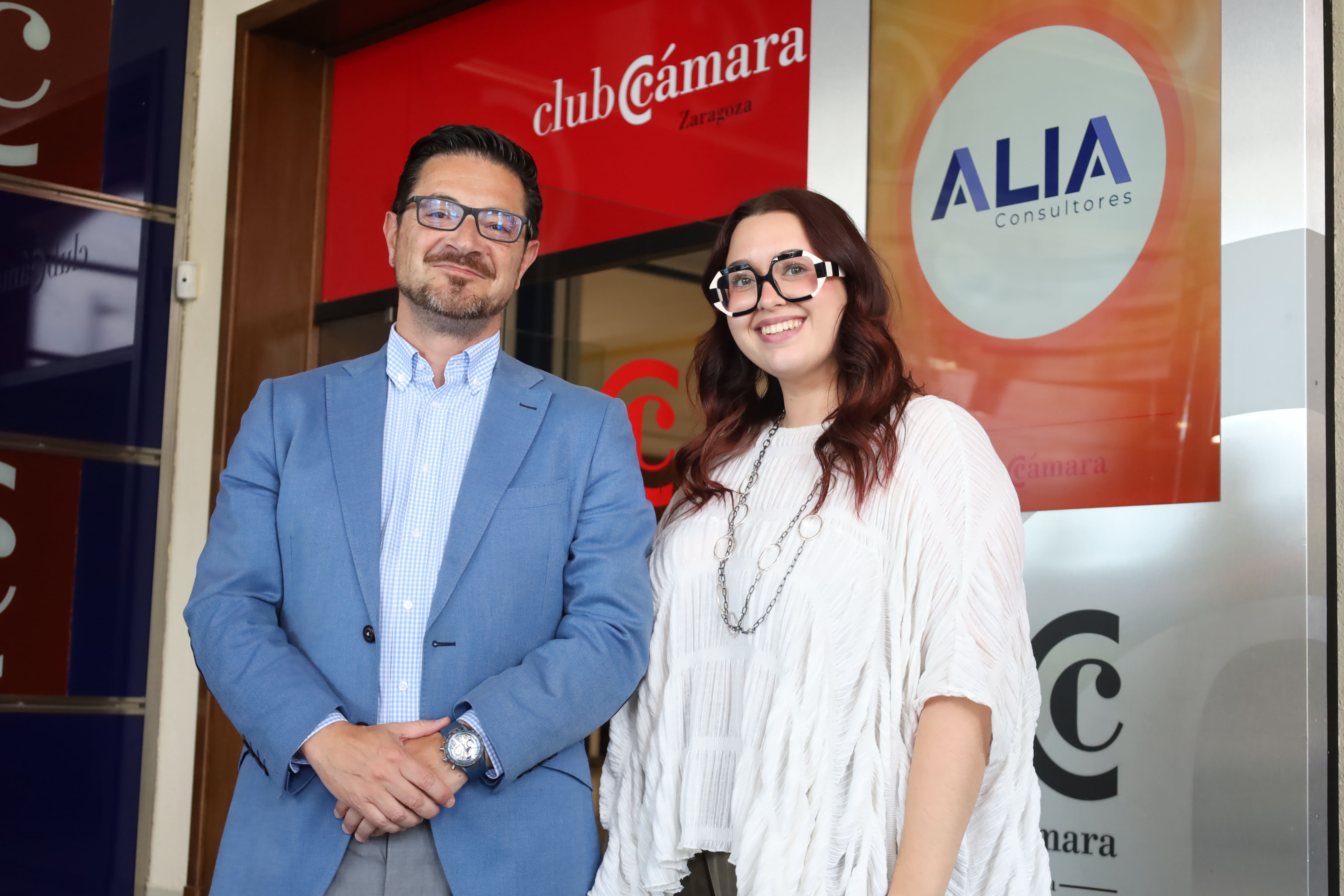 Conocemos más sobre Rasmia y alarIA junto a Jorge Navarro, director general en ALIA Consultores, en este Nos Presenta del Club Cámara Zaragoza.