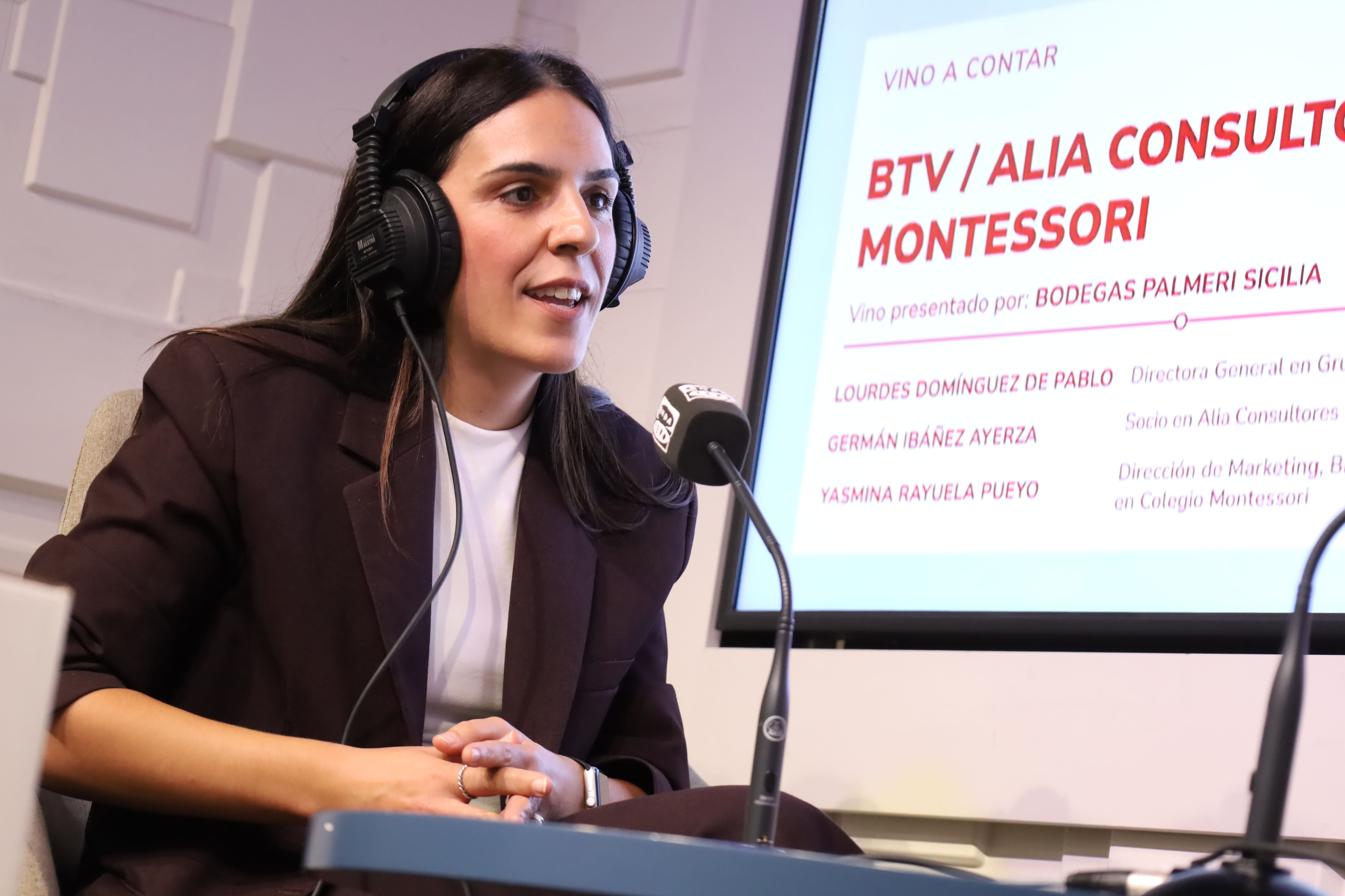 yasmina rayuela colegio montessori club camara zaragoza entrevista 2